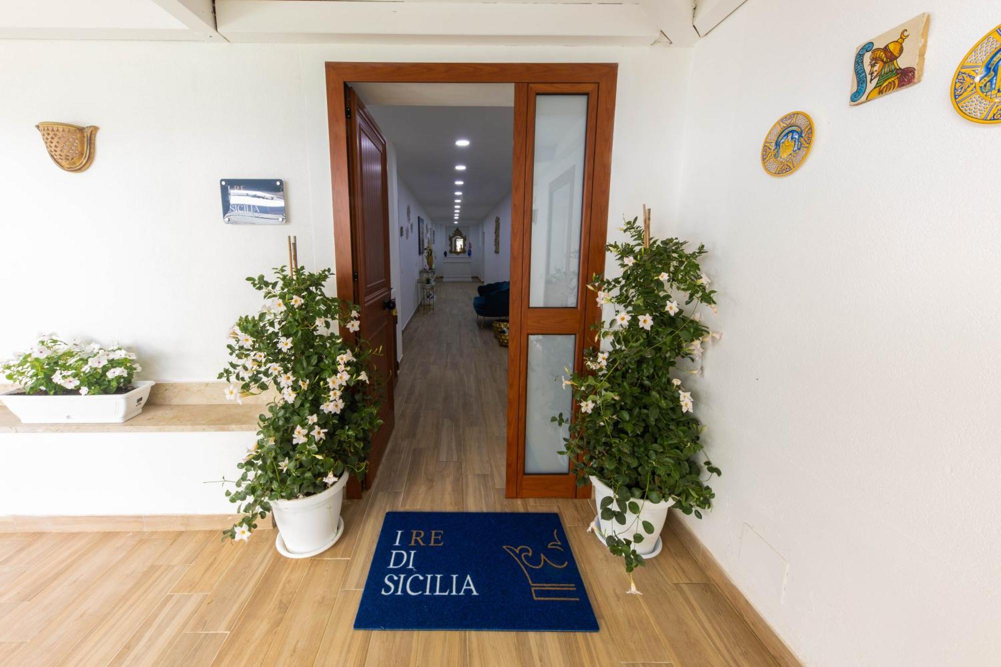 Apartamento I Re Di Sicilia 2 Palermo Exterior foto